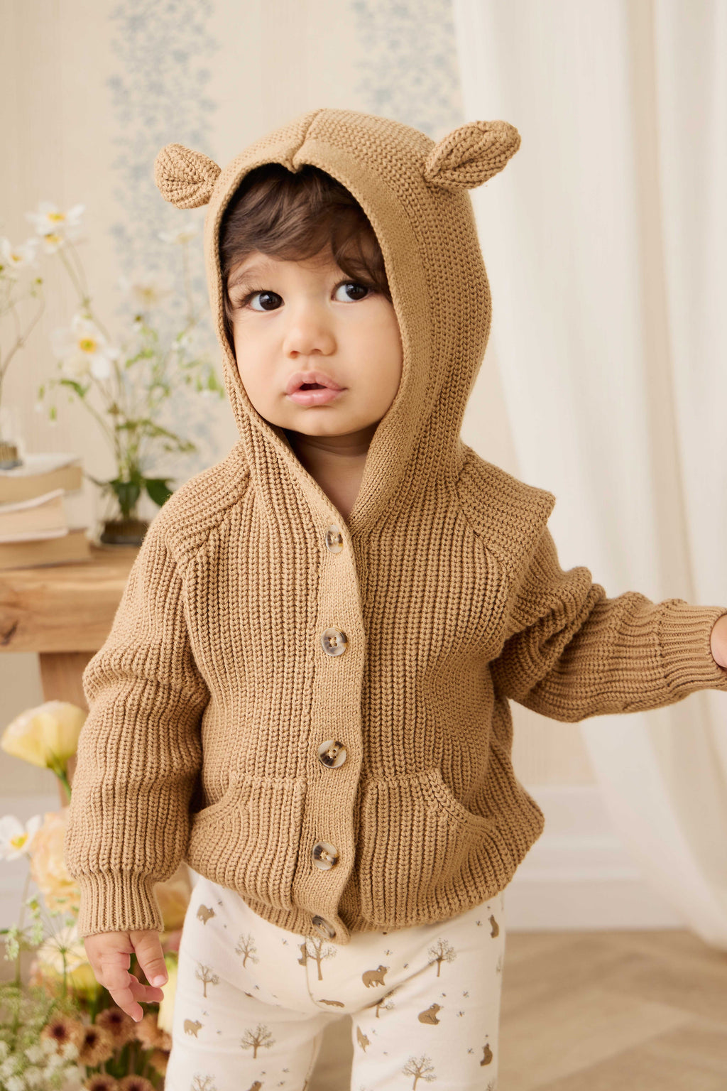 Cardigan en coton douillet marron fauve avec capuche, oreilles et poches avant