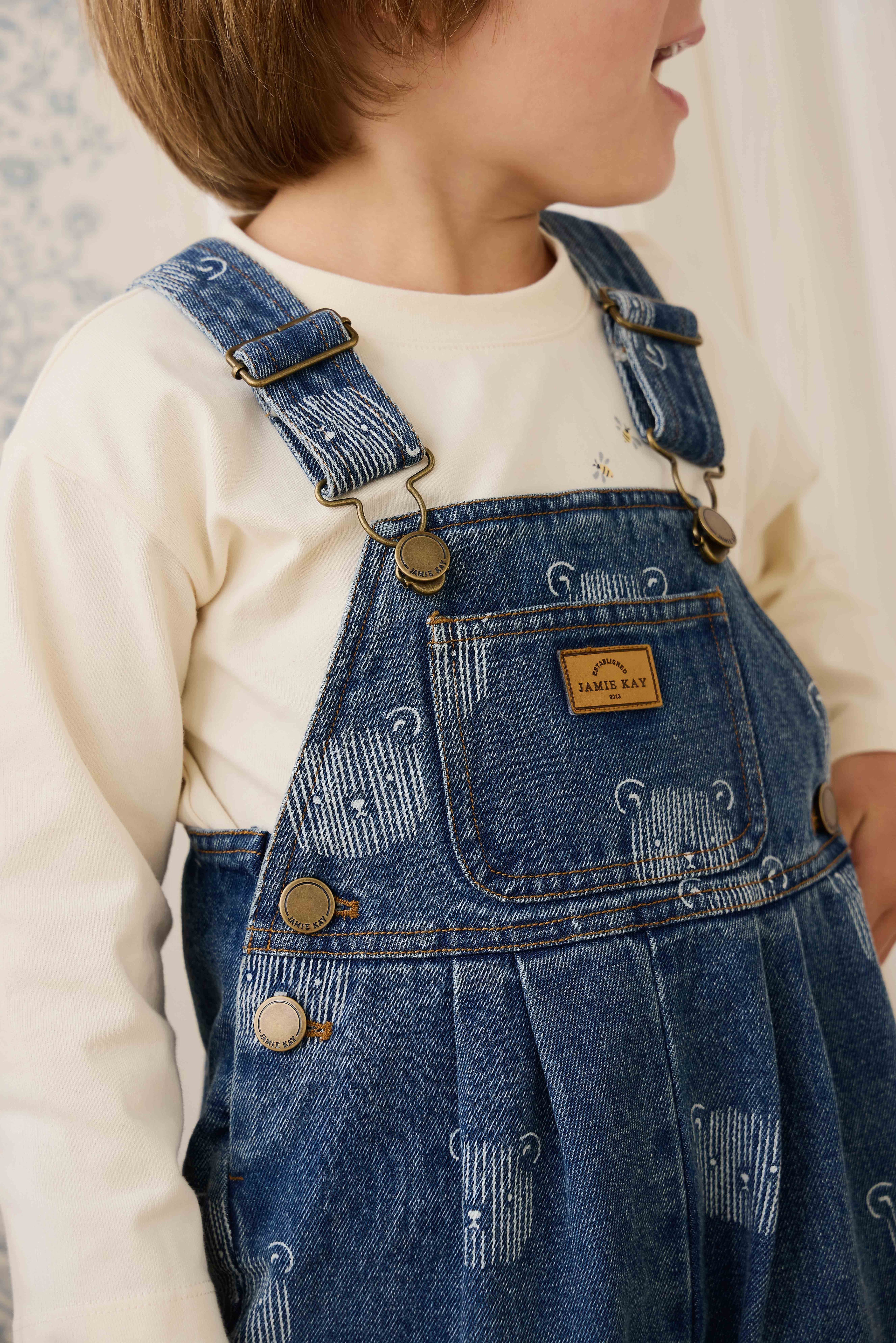 Haut à manches longues en coton biologique Classic Cloud avec motif abeille et coupe décontractée