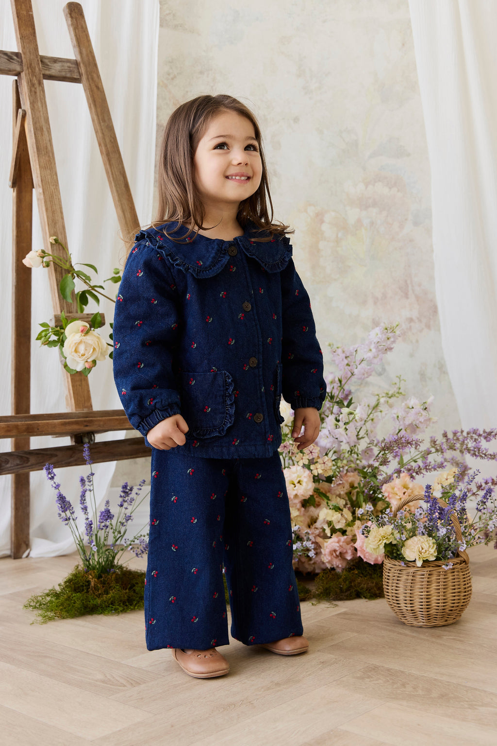 Veste en jean vintage à imprimé cerises avec col à volants et poches plaquées