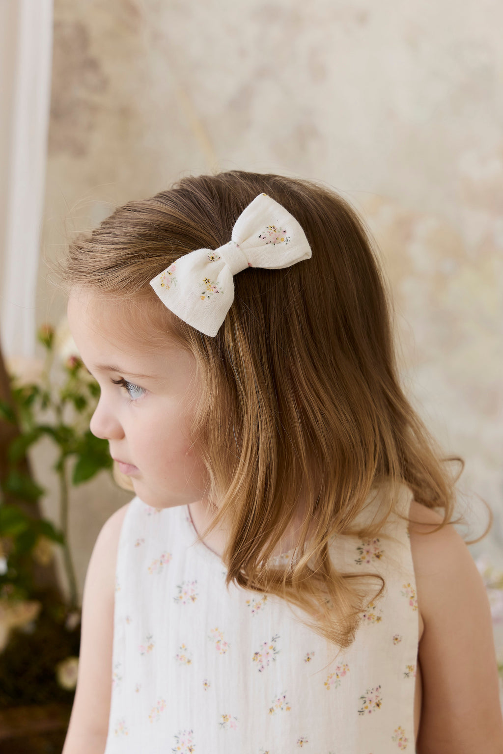 Nœud pour cheveux en coton biologique à fleurs crème romantique