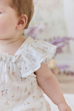 Combinaison-short Romantique Florale en Coton Biologique avec Manches Bouffantes et Encolure Volantée