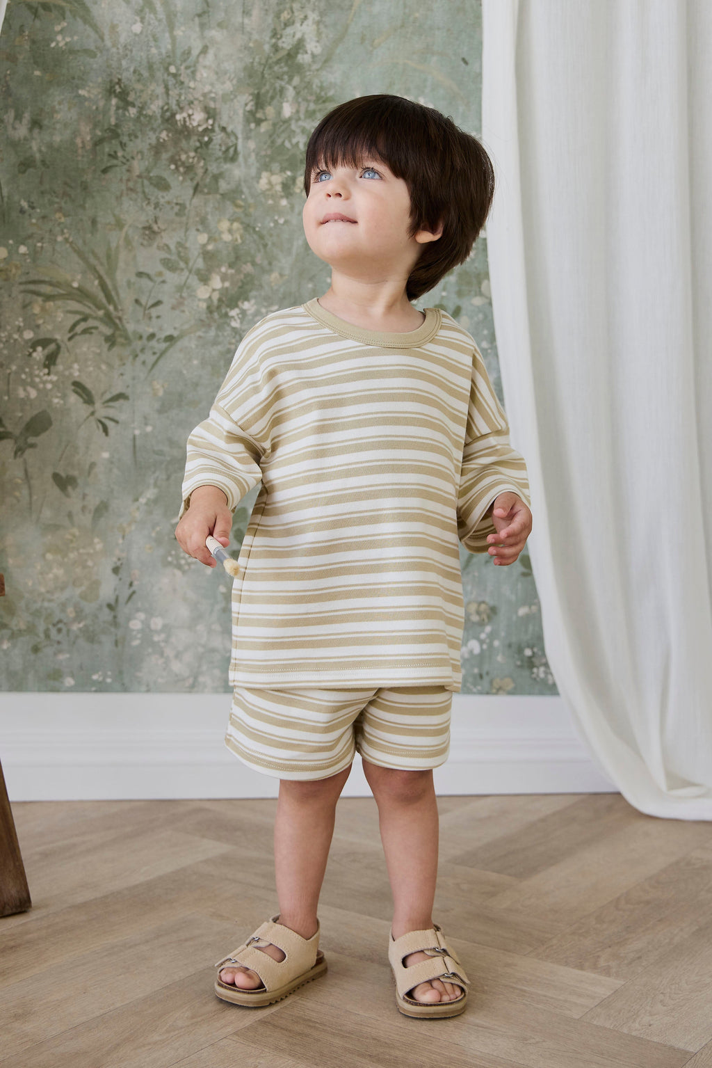 Short classique en coton rayé avec taille élastiquée et cordon de serrage