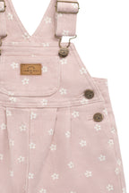 Salopette en coton rose à motif floral romantique avec bretelles réglables et poche sur la poitrine