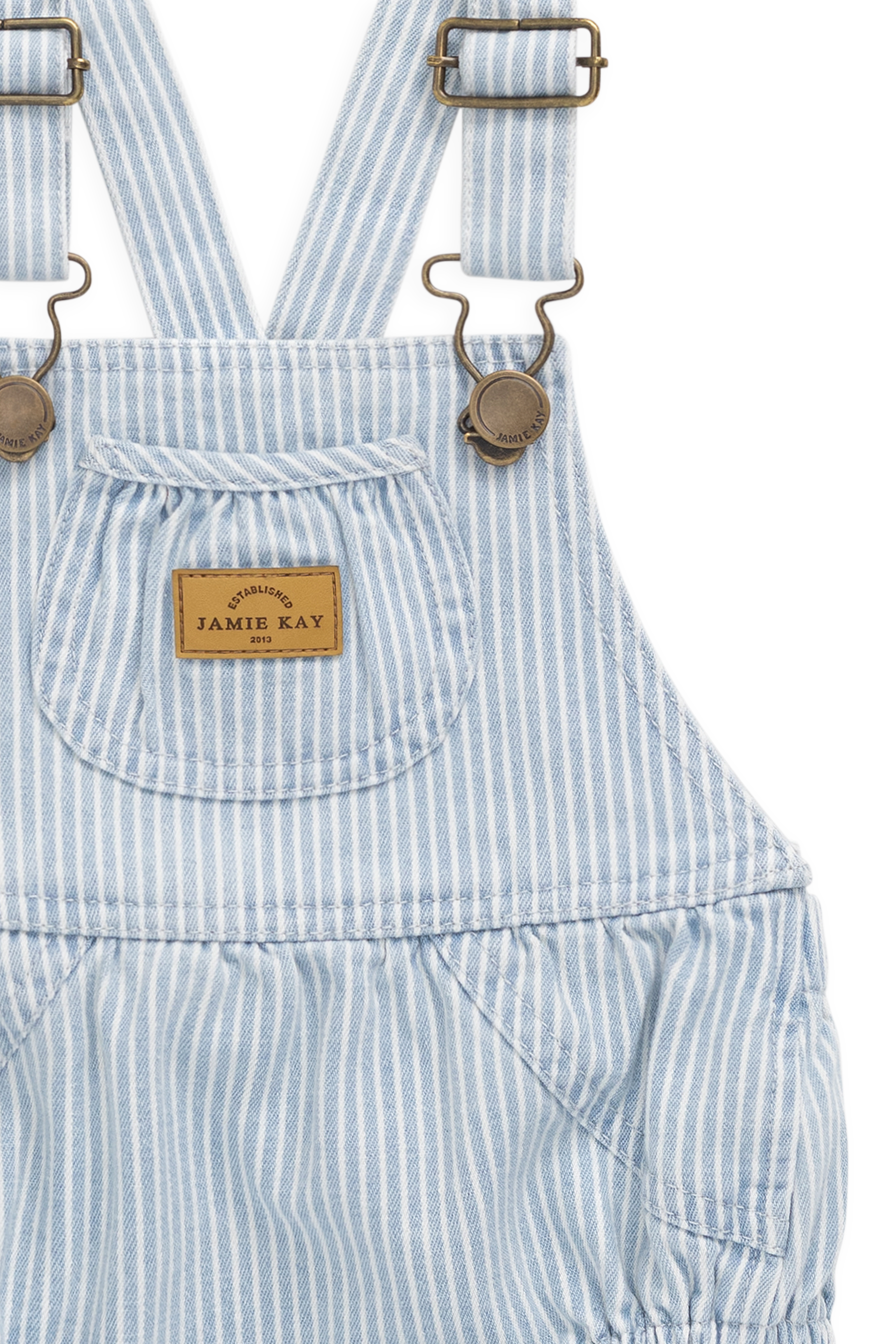 Combinaison-short classique en coton rayé bleu et blanc avec bavette et bretelles réglables
