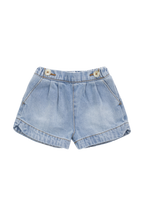 Short en jean délavé classique avec poches avant et ceinture boutonnée